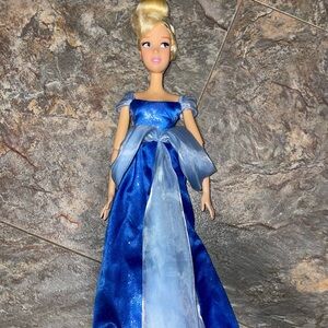 Disney Cinderella 17 inch singing version